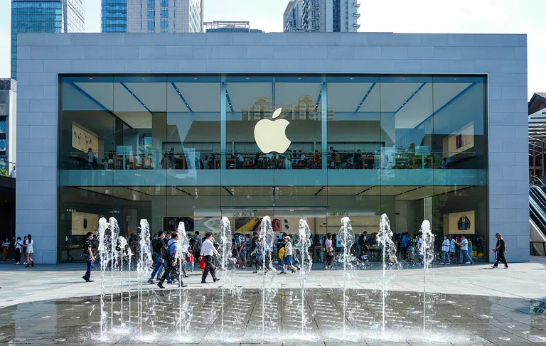 Apple as an example of a successful distribution policy