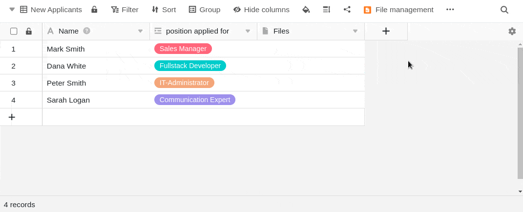 Перетащите файлы из управления файлами в соответствующие колонки таблицы.