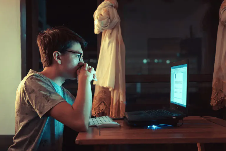 Because of procrastination, a man only starts working at night