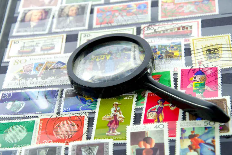 Manage collection of all stamps via a digital tool.