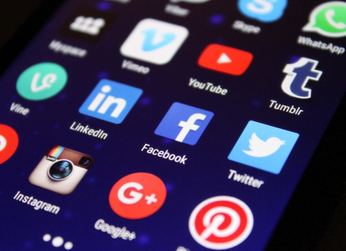 Social media management: apps on one screen.
