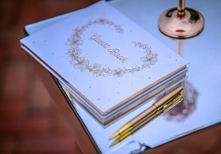 Klassisches Gästebuch zur Hochzeit
